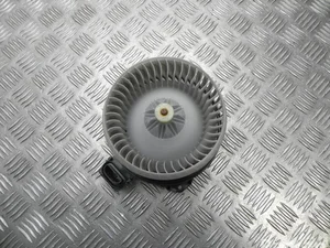 Toyota AV1371, 10U18 YARIS (_P13_) 2017 Ventilateur d'intérieur