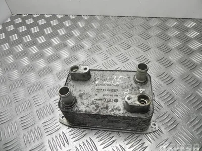 Audi 4E0 317 021 E / 4E0317021E A8 (4E_) 2005 Refroidisseur d'huile - Image 1