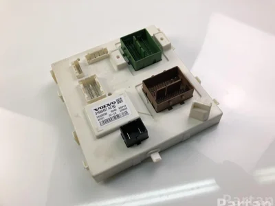 Volvo 31665457AC XC40 2018 Boîte à fusibles - Image 1