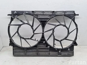 Audi 4M0121003B, 3135103881, 97240030 Q8 (4MN, 4MT) 2022 Radiatoriaus montavimo dalys