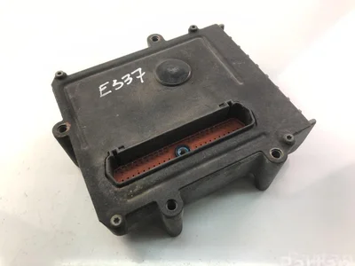 Chrysler P04896740AE SEBRING (JR) 2000 Unité de contrôle moteur - Image 1