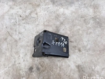 Mercedes-Benz A2056261400 C-CLASS (W205) 2015 Support pour porte-cadenas - Image 1