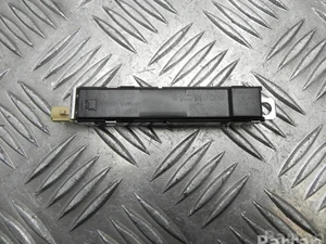 Audi 8U0 035 225 B / 8U0035225B Q3 (8U) 2012 Antenne
