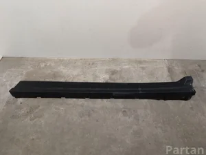 Maserati 670040335 LEVANTE 2019 Garniture de seuil 