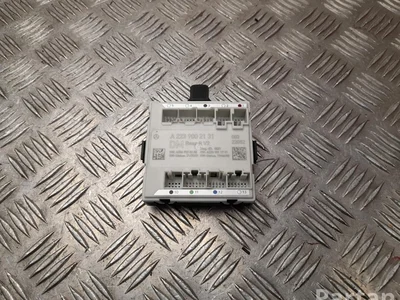 Mercedes-Benz A 223 900 21 31 / A2239002131 EQE V295 2022 Unité de commande pour porte Right Rear - Image 1