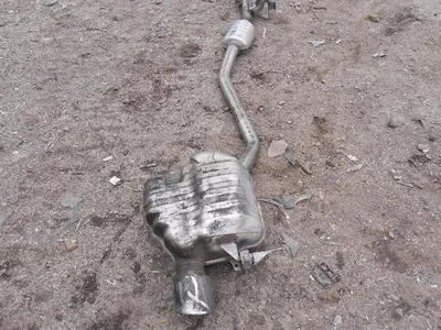 Audi 8K0 253 211, 8K0 118 / 8K0253211, 8K0118 A4 (8K2, B8) 2010 Silencieux - Image 1