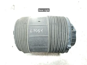 Audi 4M0.616.002.AK / 4M0616002AK Q8 e-tron 2024 Poduszka powietrzna z tyłu po prawej