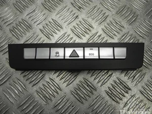 Mercedes-Benz A 172 905 10 00 / A1729051000 SLK (R172) 2013 Commutateur multiple