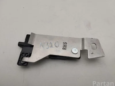 Aston Martin 9G43-18C847-AA / 9G4318C847AA Vantage Coupe 2009 Antenos stiprintuvas - Nuotrauka 1