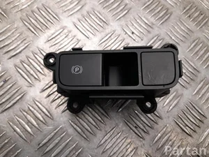 Hyundai 93766BE800 Kona II 2023 Elektromechaninių stovėjimo stabdžių mygtukas