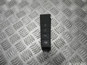 Volkswagen 3AC 927 137 S / 3AC927137S PASSAT (362) 2013 Unidad de interruptores (botones)