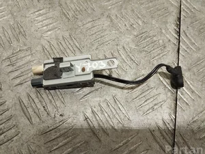 Tesla 100479300D MODEL S 2013 Amplificateur d'antenne