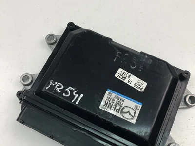 Mazda PENK18881 CX-3 (DK) 2016 Unité de contrôle moteur - Image 1