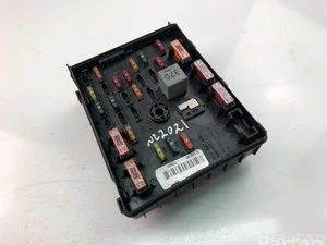 Volkswagen 3C0937125 PASSAT (3C2) 2009 Caja de fusibles
