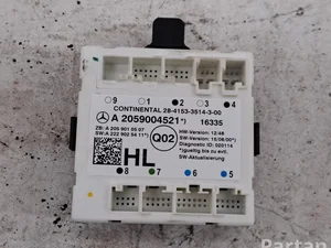 Mercedes-Benz A2059004521 C-CLASS (W205) 2016 Unité de commande pour porte Left Rear