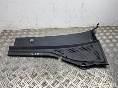 Volkswagen 3G1819403F PASSAT Variant (3G5) 2022 Moldura Plastico Derecho Limpia - Imagen 1