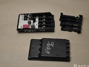 BMW 6822570 2' F44 Gran Coupé 2021 Boîte à fusibles