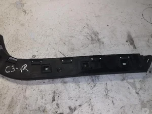 Volvo 30764233 V50 (MW) 2007 Support pour pare-chocs