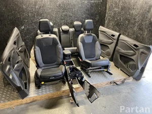 Vauxhall GRANDLAND X (75) 2021 Juego del asiento Panel de puertas Apoyabrazos