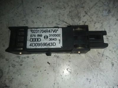Audi 4D0959643D A8 (4D2, 4D8) 1996 Датчик удара (для подушки безопасности) спереди - Изображение 1