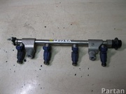 HYUNDAI 35310-2B000 / 353102B000 i30 (FD) 2010 Fuel rail