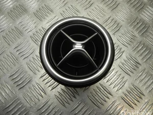 Mercedes-Benz A 246 830 39 00 / A2468303900 B-CLASS (W246, W242) 2016 Évent