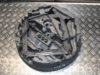 Saab 13255681 9-3 (YS3F) 2007 Boîte à outils - Image 1