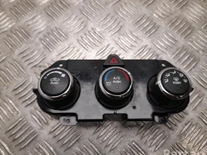 Dodge 68268189AA, P68268189AA RAM IV 2500 2017 Contrôle automatique de la climatisation