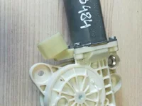 Mercedes-Benz A 230 820 10 42 / A2308201042 CLK Convertible (A209) 2008 Moteur de lève-vitre Left Front