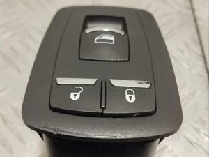 Maserati 670013822 QUATTROPORTE VI 2014 Bouton de lève-vitre