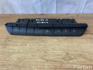 Škoda 5LA925200D ELROQ (PYL) 2025 Emergency light/Hazard switch