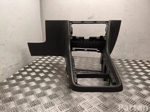 Seat 576863681 ATECA (KH7) 2018 Halter für Mittelkonsole