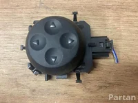 Mercedes-Benz A1679057901 EQA 2021 Interruptor de ajuste del asiento Right Front