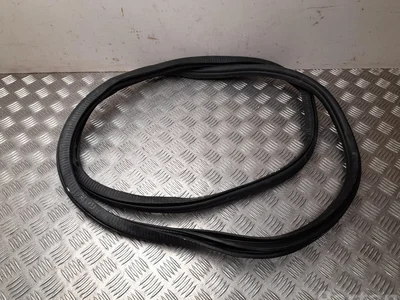 BMW 8 491 416 / 8491416 iX 2023 Joint d'étanchéité de porte Left Front - Image 1