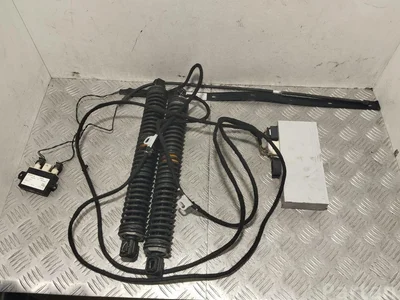 BMW 7391041, 7391042, 7391043, 7365902 7 (F01, F02, F03, F04) 2014 Unité d'entraînement pour volet - Image 1