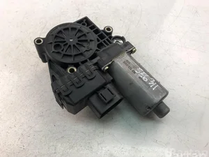 Audi 8D0959802F A4 (8D2, B5) 2001 Moteur de lève-vitre