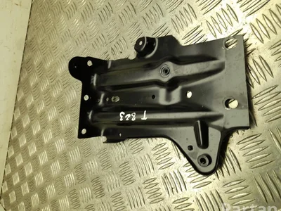 Mercedes-Benz A2976206401 EQE V295 2022 Support moteur - Image 1