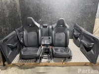 Cupra FORMENTOR (KM7, KMP) 2024 Juego del asiento Panel de puertas Apoyabrazos