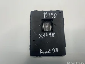 Volkswagen 3Q0959435E PASSAT Variant (3G5) 2017 Unité de contrôle pour l'accès et l'autorisation de démarrage (kessy)