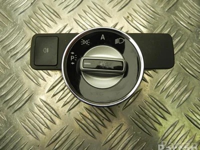 Mercedes-Benz A 212 905 68 00 / A2129056800 E-CLASS (W212) 2012 Interrupteur de lumière - Image 1