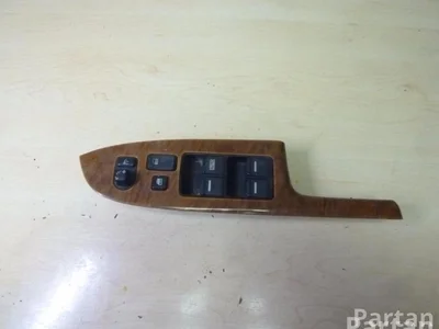 Honda C8H-HH2SM-F92 / C8HHH2SMF92 ACCORD VIII (CU) 2010 Bouton de lève-vitre - Image 1