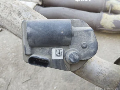 Chevrolet 82241244A, 82241243A, 23322570 CORVETTE (C7) 2016 Silencieux - Image 1