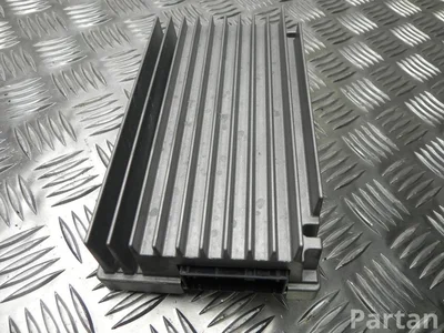 BMW 9257121 X3 (F25) 2011 Amplificateur audio - Image 1