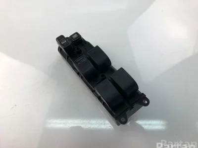 Toyota 84820-47050 / 8482047050 PRIUS Hatchback (_W2_) 2008 Bouton de lève-vitre - Image 1