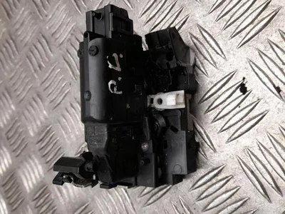 Dacia 3917B LODGY 2018 Serrure de porte Right Front - Image 1