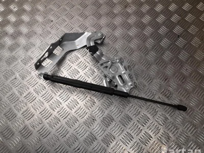 Mercedes-Benz A 205 880 08 28 / A2058800828 C-CLASS (W205) 2016 Charnière - Image 1