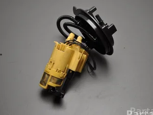 Mercedes-Benz A2054701694 C-CLASS (W205) 2015 Pompe d'alimentation