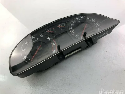 Škoda 3U0920810C SUPERB I (3U4) 2003 Tableau de bord - Image 1