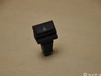 Peugeot 9813404577 508 II 2019 Switch, door lock