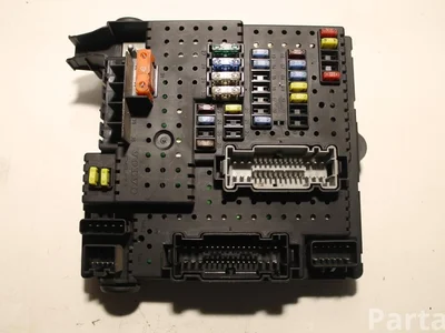 Volvo 30786646 XC90 I 2008 Saugiklių dėžė - Paveiksliukas 1